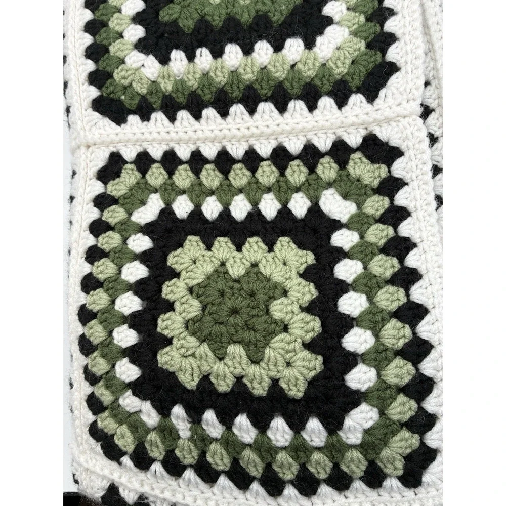 Vtg  GREEN & WHITE Granny Square Afghan Throw Blanket 64 X 32 Crochet